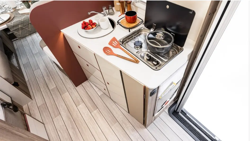 Foto de Autocaravana grande Perfilada en Zaragoza