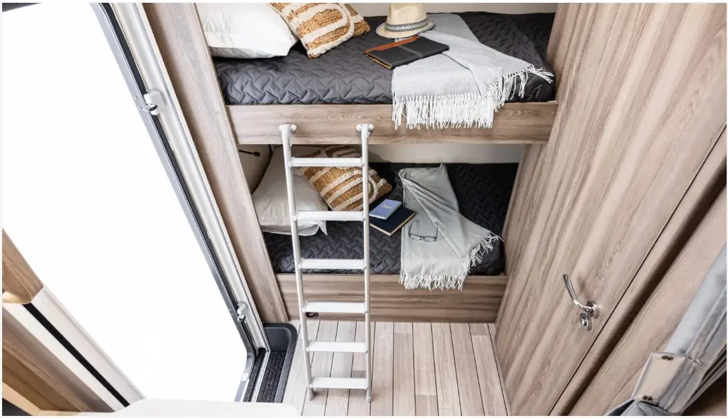 Foto de Autocaravana grande Perfilada en Zaragoza